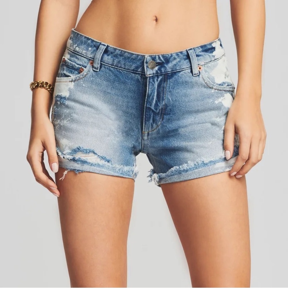 SER.O.YA LEX MID RISE SHORTS ($245)